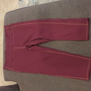 Athletic women's Yoga Capri Pants